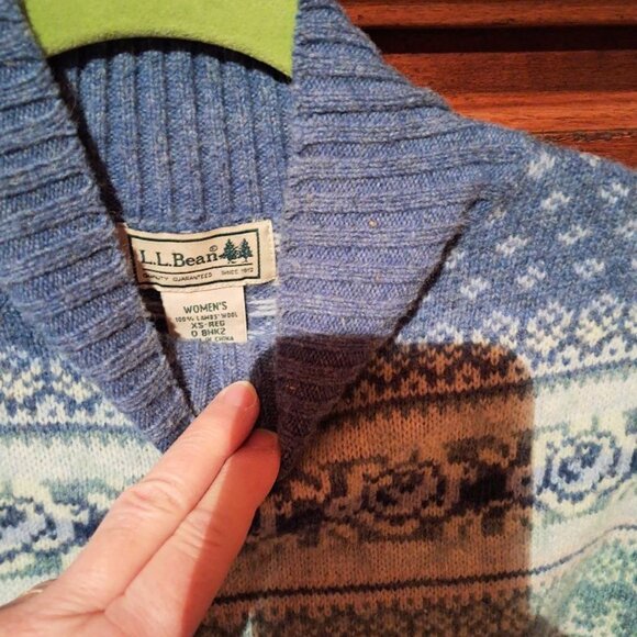 Sweater - Picture 3 of 3